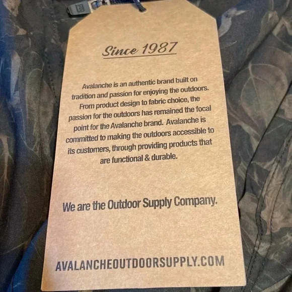 Avalanche women’s shorts - Picture 5 of 6